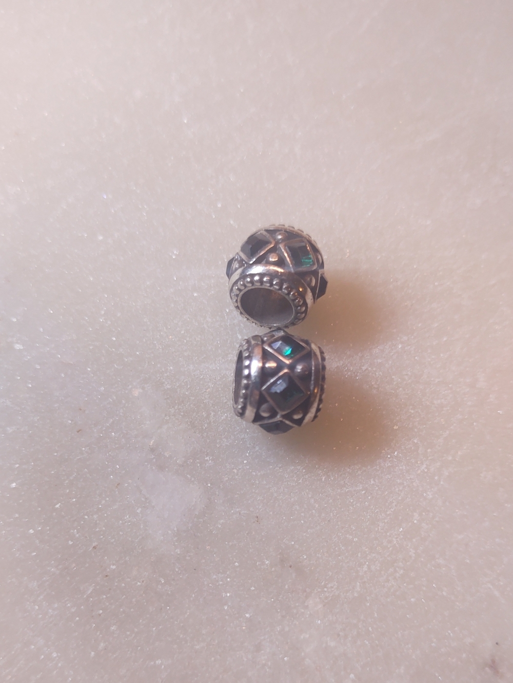 Brighton Set Of Two Spark Crystal Emerald Green And Silver Beads - Picture 3 of 9